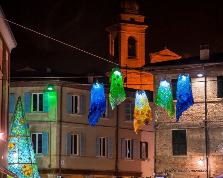 BABBO NATALE SCENDE SULLA RIVIERA ROMAGNOLA: VILLAGGI, MERCATINI, PISTE DI GHIACCIO E PRESEPI