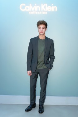 Sensuale, Magnetica, Essenziale la collezione uomo Calvin Klein A/I 2016-17