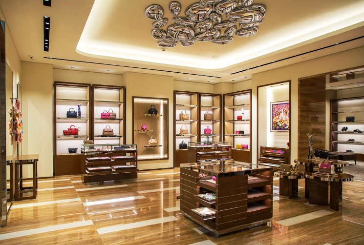 APERTO A PHNOM PENH (CAMBOGIA) IL PRIMO MONOMARCA SALVATORE FERRAGAMO