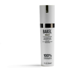 Malic, il fluido viso anti macchie e illuminante firmato Bakel