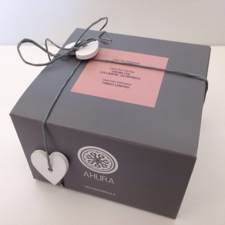 Per la San Valentino bellissimo kit proposto da Ahura