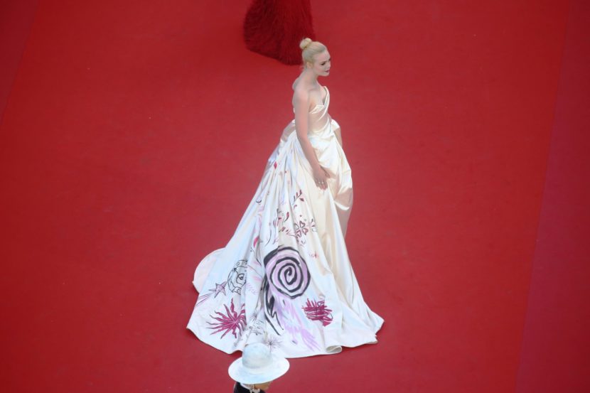 Elle Fanning al festival di Cannes in Vivienne Westwood Couture