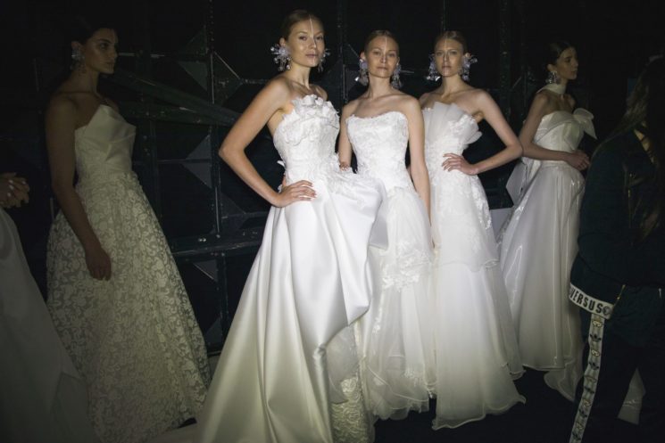 Un inno alla bellezza le collezioni Sposa 2018 Elisabetta Polignano a SìSposaitalia