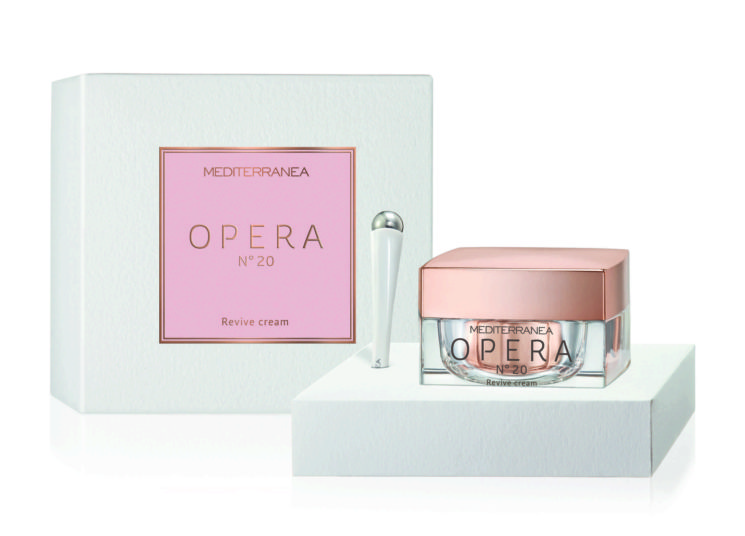 Per contrastare i segni del tempo OPERA N°20 Revive Cream di Mediterranea