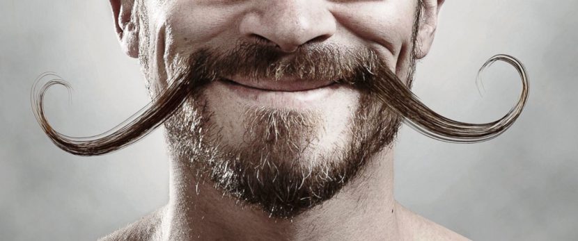 Pagomeno e Movember: tutti gli strumenti per baffi unici