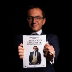 Federico Francesco Ferrero, autore di “L’apericena non esiste”, detta il suo decalogo