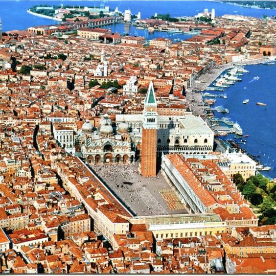 L’antico Egitto a Venezia fino al 30 giugno. Cinque strutture di charme consigliate per il soggiorno