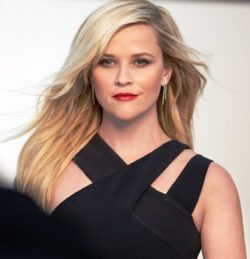 Elizabeth Arden e Reese Witherspoon per l’affermazione delle donne con “March on”
