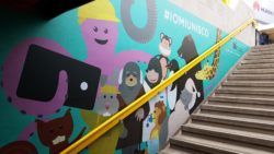 #IOMIUNISCO: la nuova campagna di UNI veste la metro Lodi TIBB a Milano