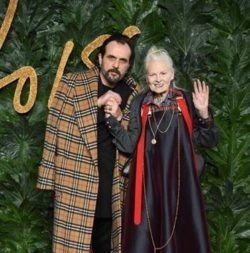 A Vivienne Westwood il premio Swarovski for Positive Change ai British Fashion Awards 2018