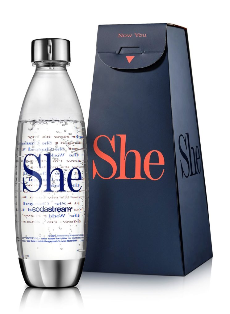 SodaStream: SHE, la bottiglia in edizione limitata per celebrare le grandi donne della storia