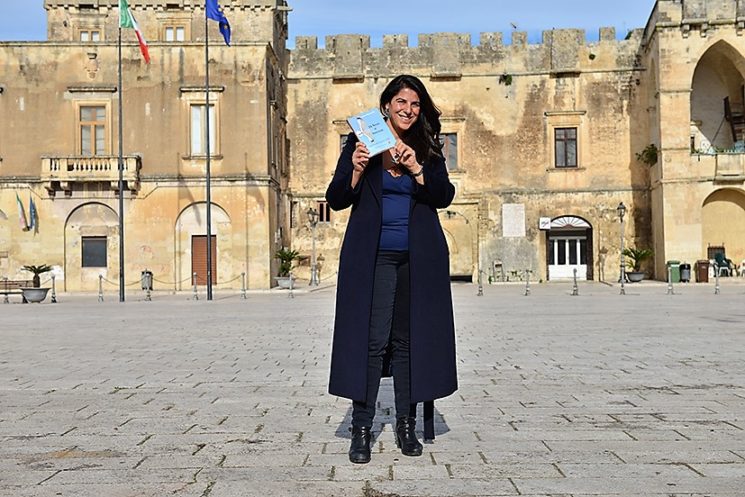 “16 Storie di Successo ispirate da Napoleon Hill” di Carmen Mancarella