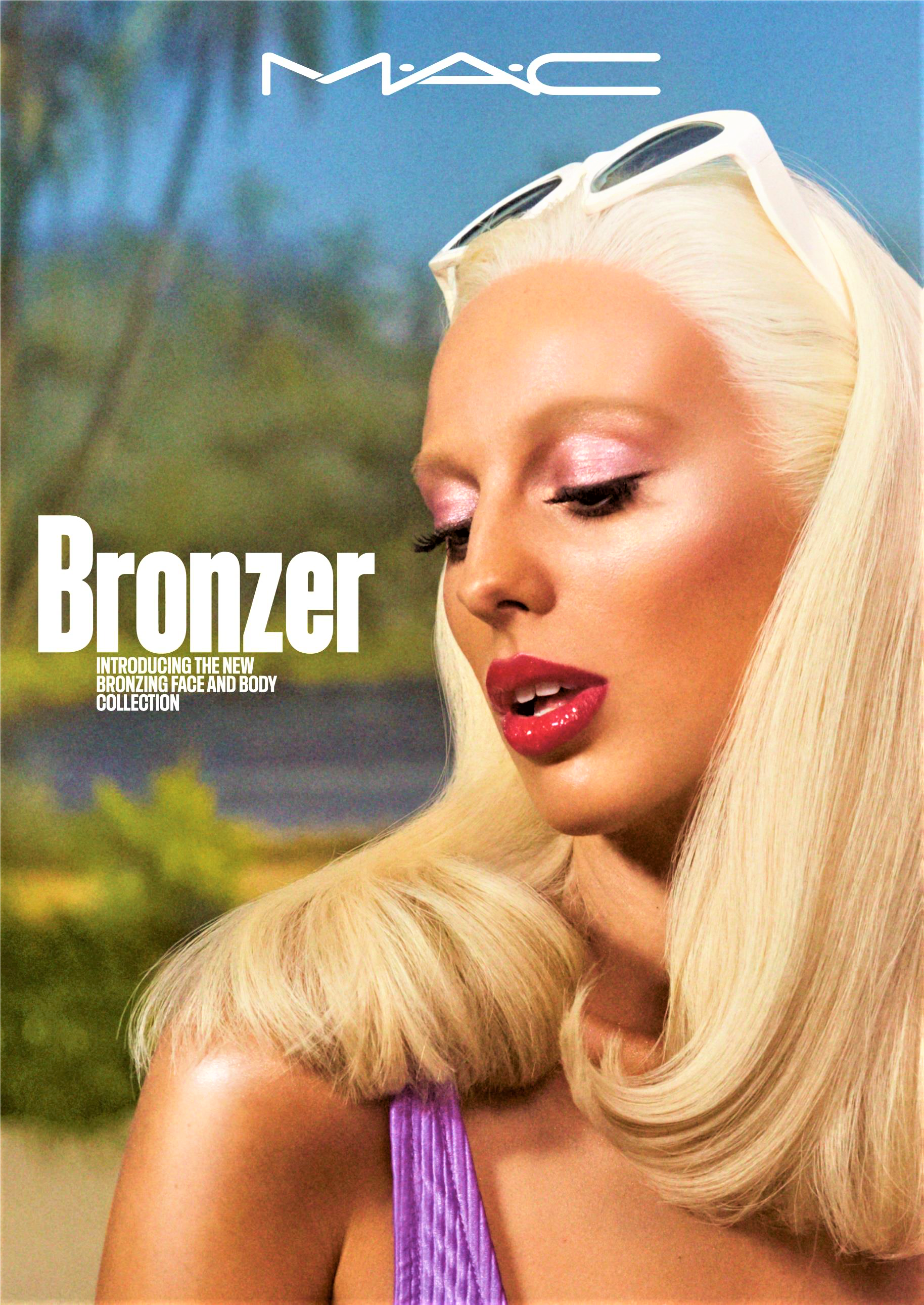 M A C Bronzer