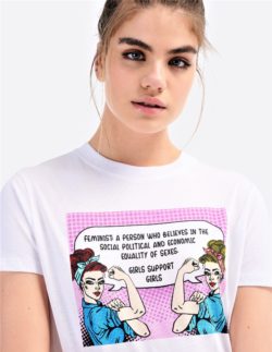 Alcott: una t-shirt a sostegno delle donne