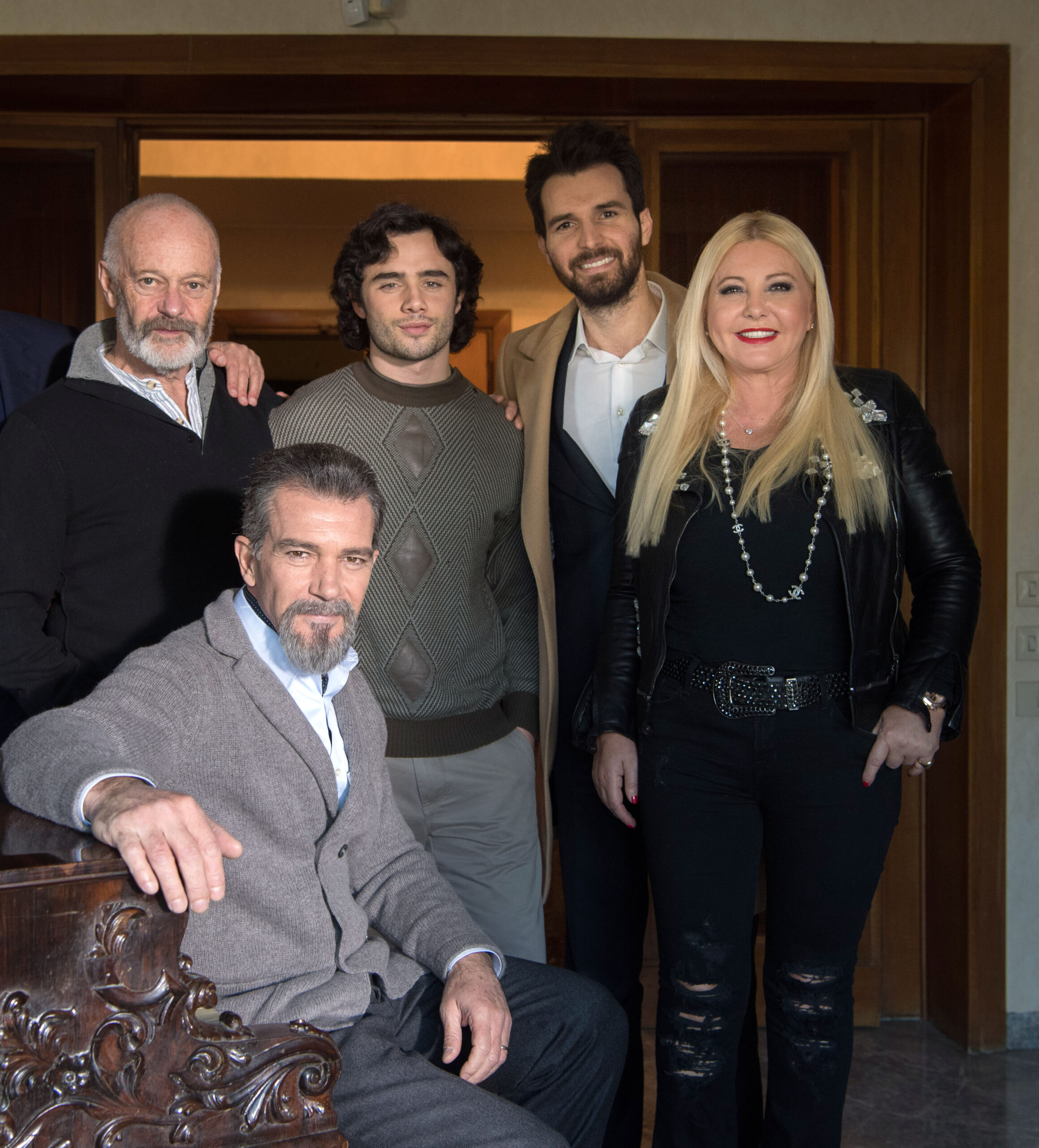 ROME, ITALY - NOVEMBER 30: Director Michael Radford, Toby Sebastian, producer Andrea Iervolino, Lady Monika Bacardi and actor Antonio Banderas attend "The Music of Silence" by Michael Radford. On set with Antonio Banderas and AMBI Media Group producers on November 30, 2016 in Rome, Italy. (Photo by Venturelli/Getty Images)