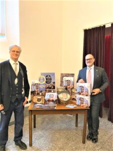da sx James Bradburne, Direttore Pinacoteca di Brera, e Andrea Muzzi, AD di Giovanni Cova & C.