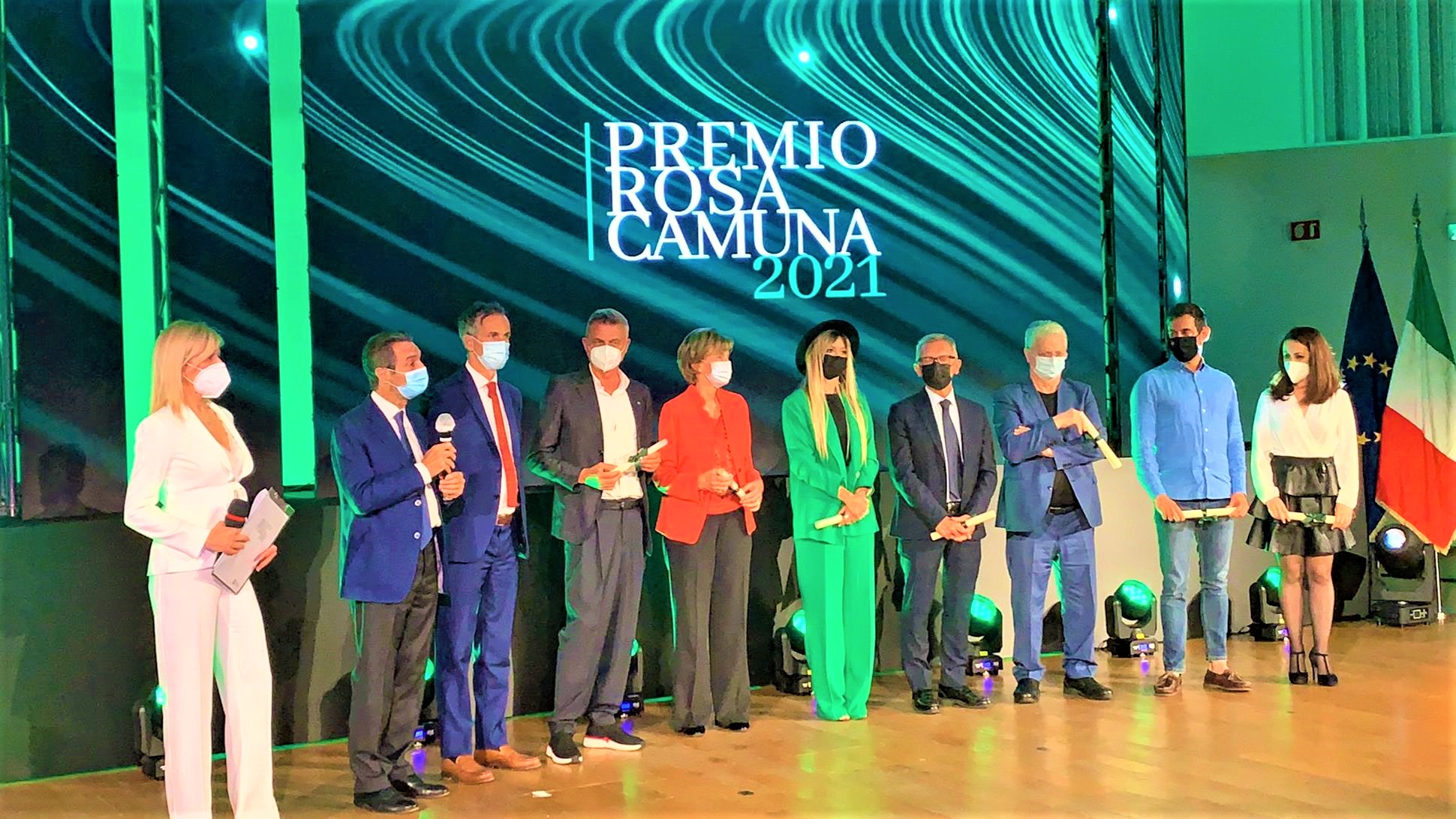 Menzione speciale "Rosa Camuna" Regione Lombardia per Enrico Dalceri, la Mabilia dei Legnanesi