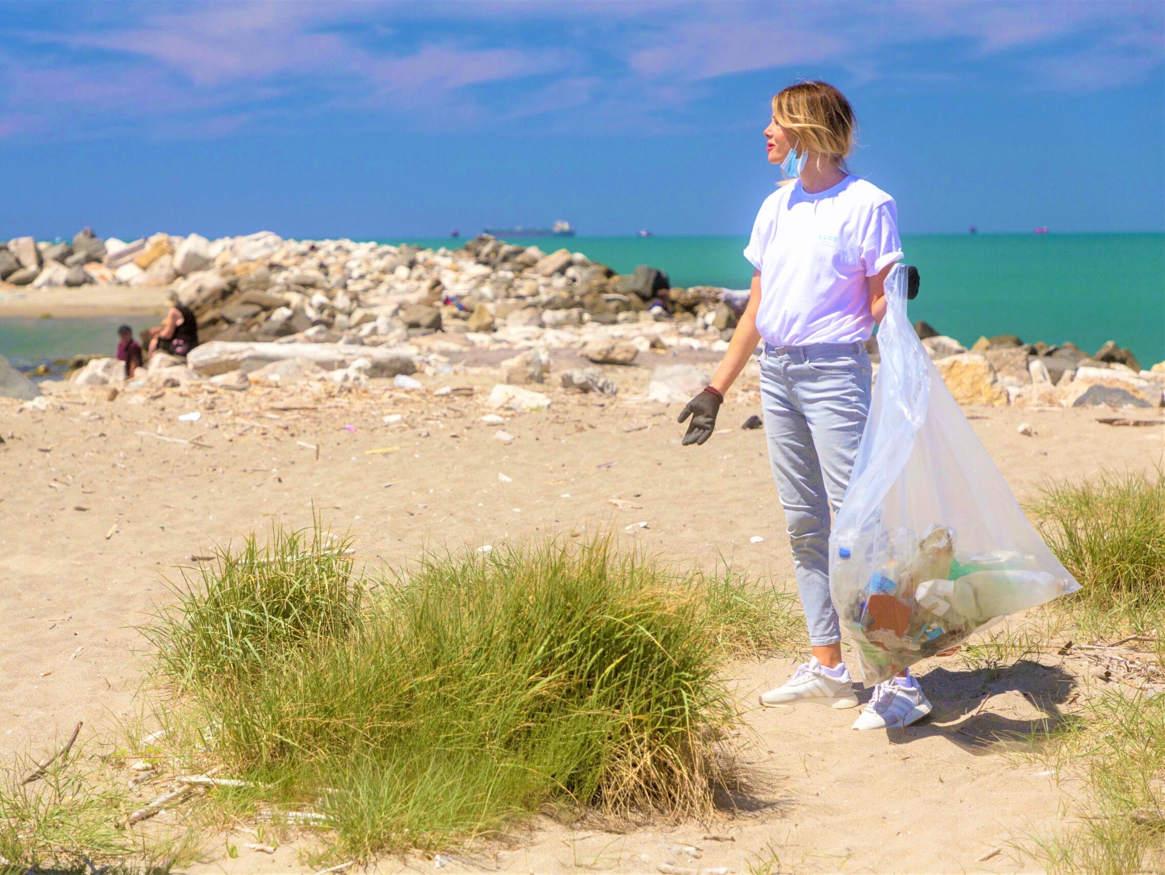 Alessia Marcuzzi con Clean the Beauty per la Giornata Mondiale degli Oceani