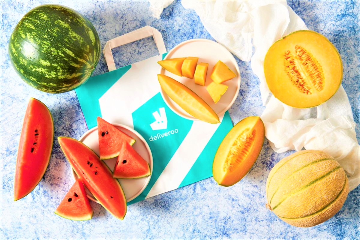 Deliveroo, frutti rinfrescanti d’estate: l’anguria batte il melone