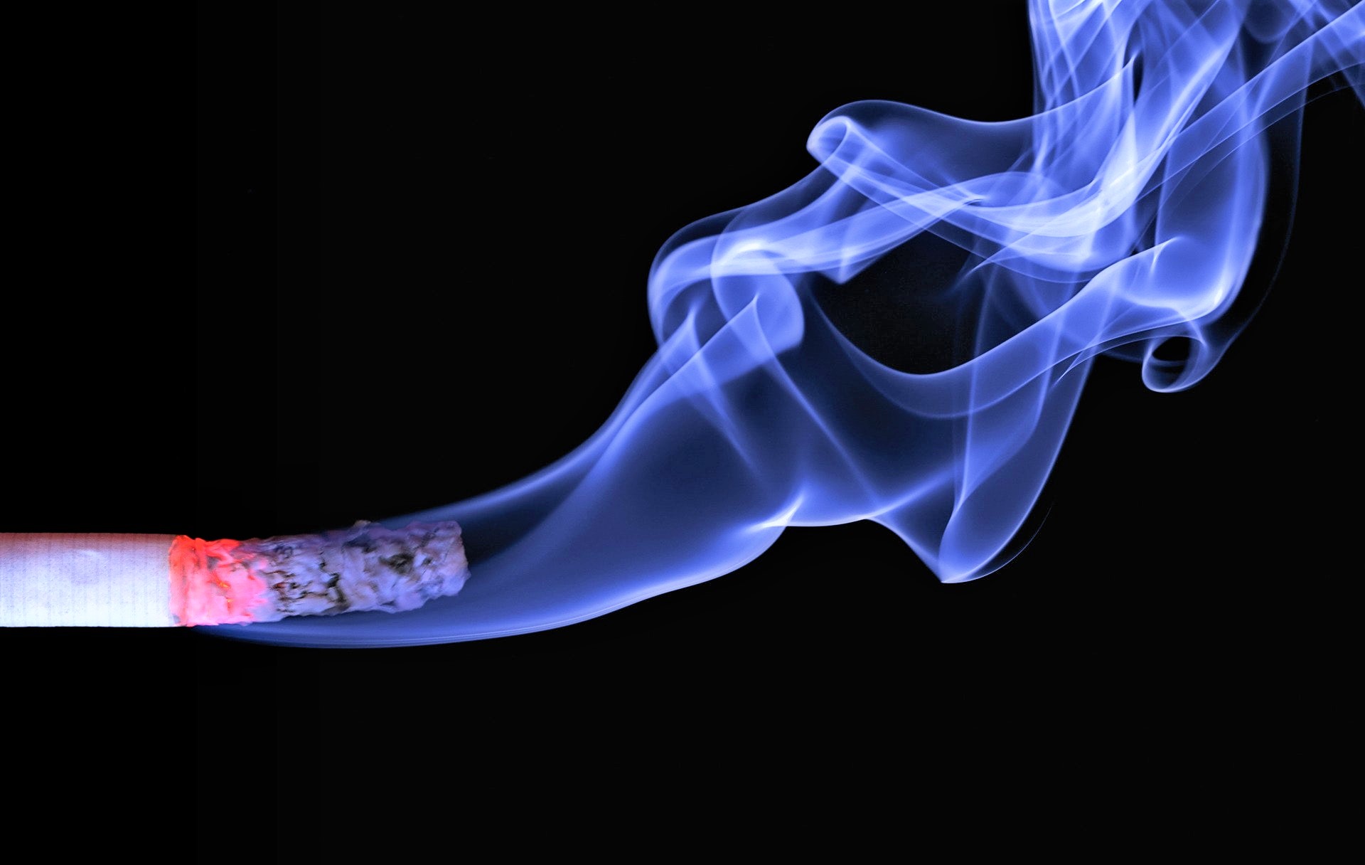 Ricerca: il fumo riduce la fertilità maschile e interferisce con la procreazione assistita