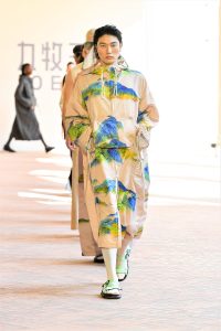 Joeone collezione PE 2023 alla Milano Fashion Week Men's