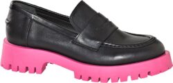 Deichmann: il colore sotto i piedi