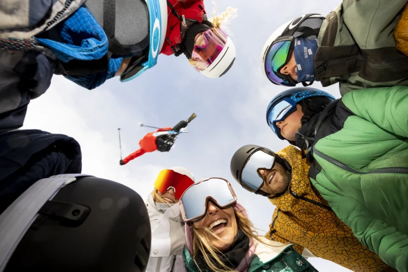Oakley: nuova collezione neve 2022 creata insieme ai migliori atleti