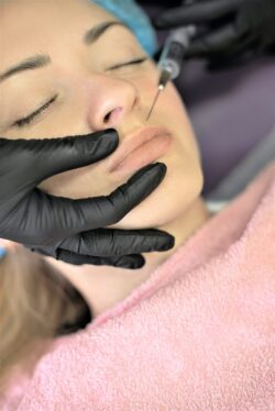 Medicina Estetica, l’importanza del check up della pelle