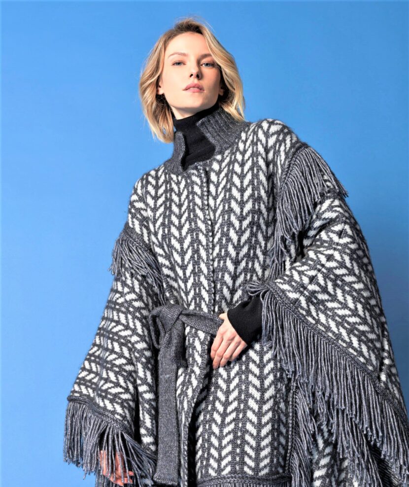 Cruciani presenta il maxi cardigan a MMD A/I 2023-24