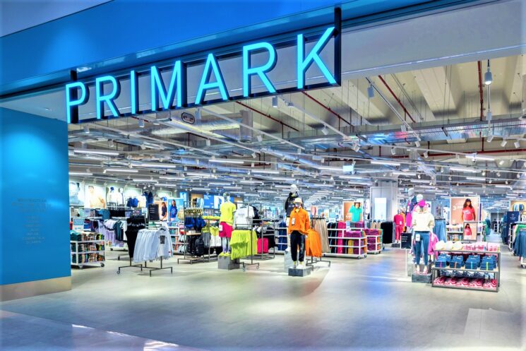 Nuovo store Primark presso il centro commerciale Nave de Vero alle porte di Venezia