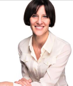 Lafarmacia. lancia “Silvia Monti Profumi d’Artista”