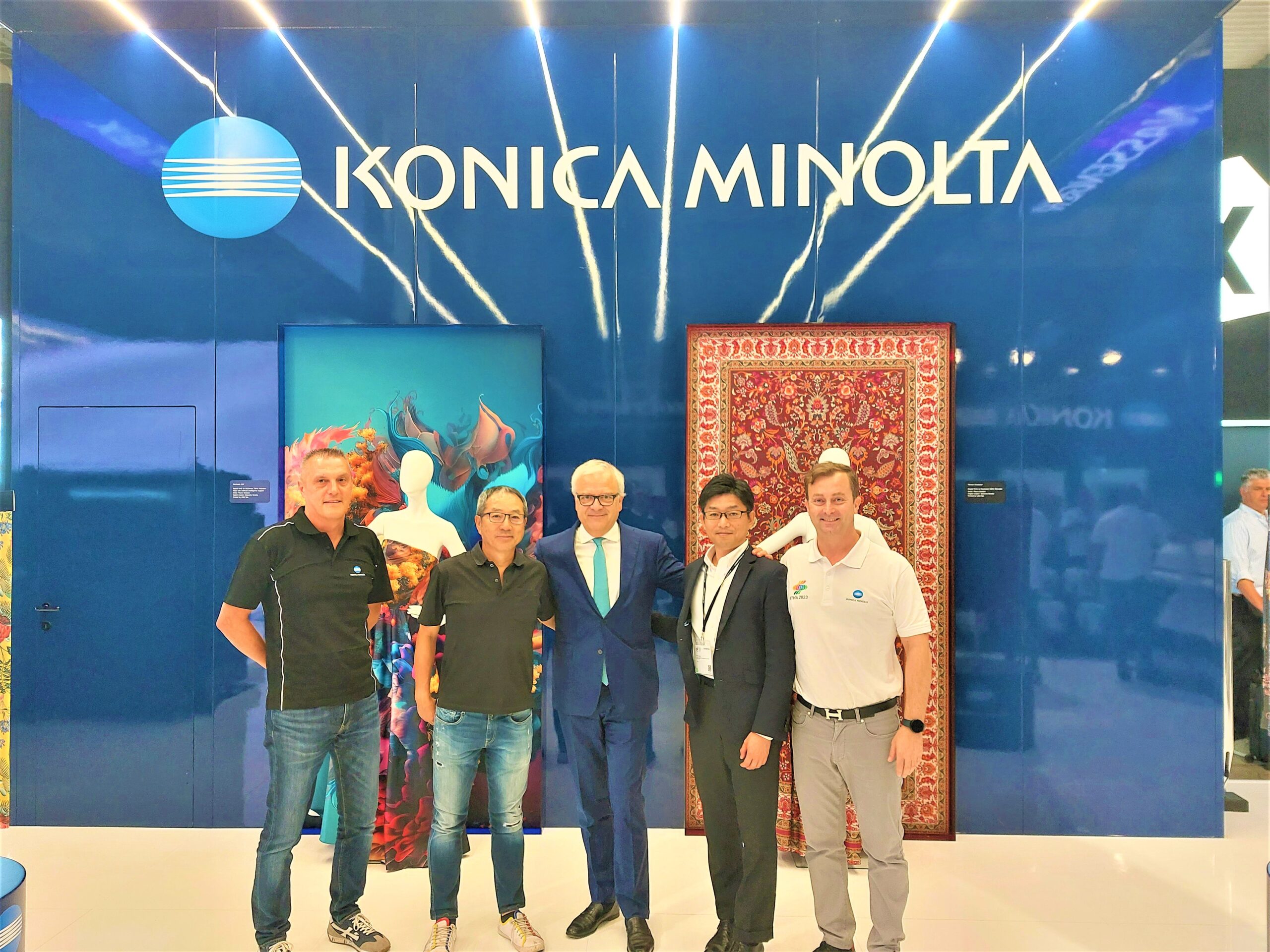 Gentili Mosconi e Konica Minolta siglano una partnership esclusiva per lo sviluppo di nuove tecnologie di stampa digitale su tessuto