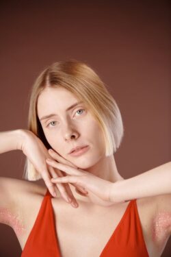 Novità Ontherapy: Deodorante Vapo No Gas e Stick Fotoprotettivo Trasparente SPF50+