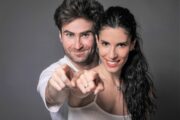 CASA ABIS, una vita di coppia irreale ed esilarante