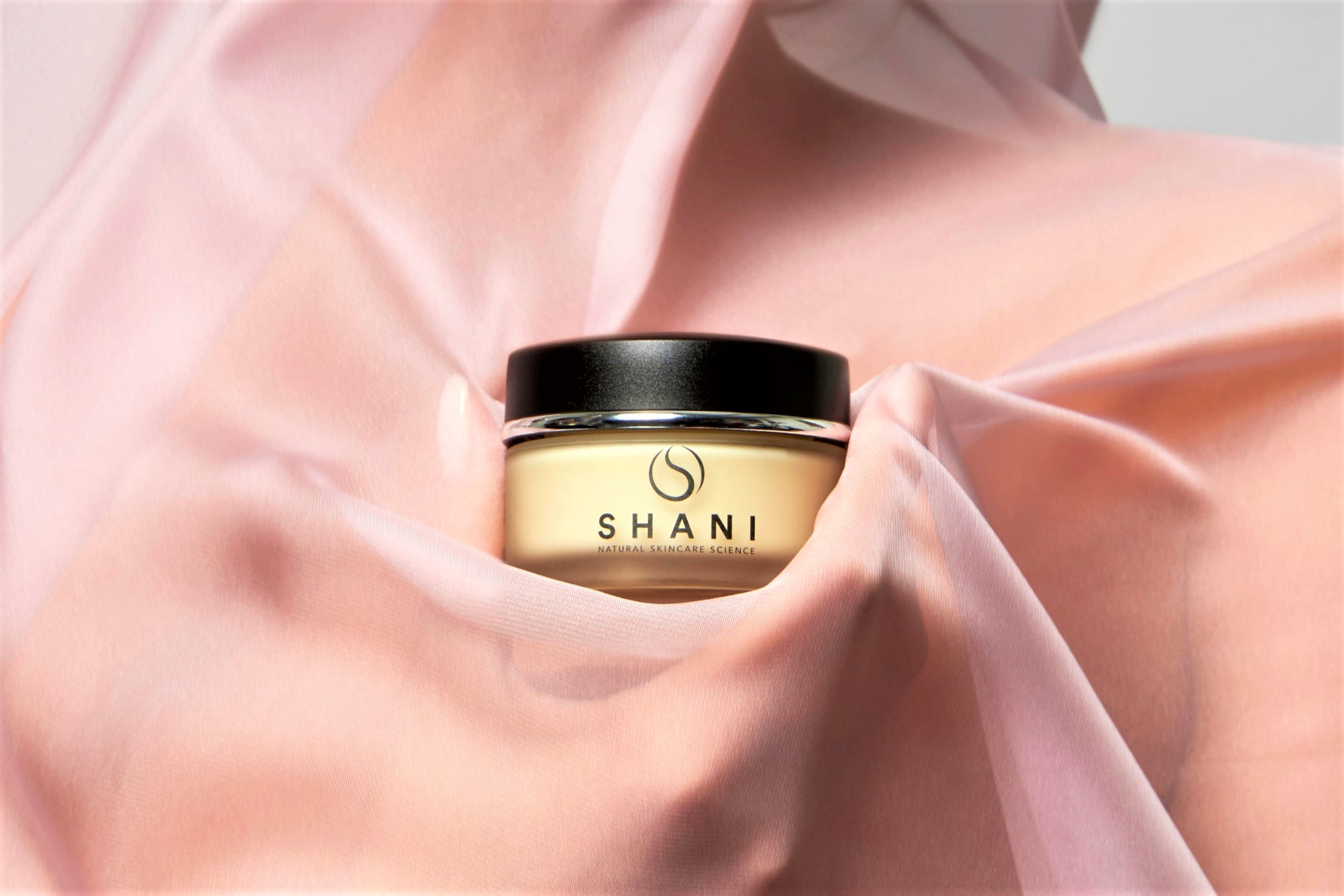 Shani, beauty brand italiano, presenta la nuova campagna “Be ready to shine”