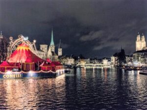 Zurigo si veste di festa per un magico Natale