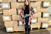 Bagnacavallo, calzaturificio Emanuela: vendita benefica di mille sabot prodotte a mano