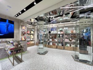 Carpisa apre un nuovo concept store a Milano