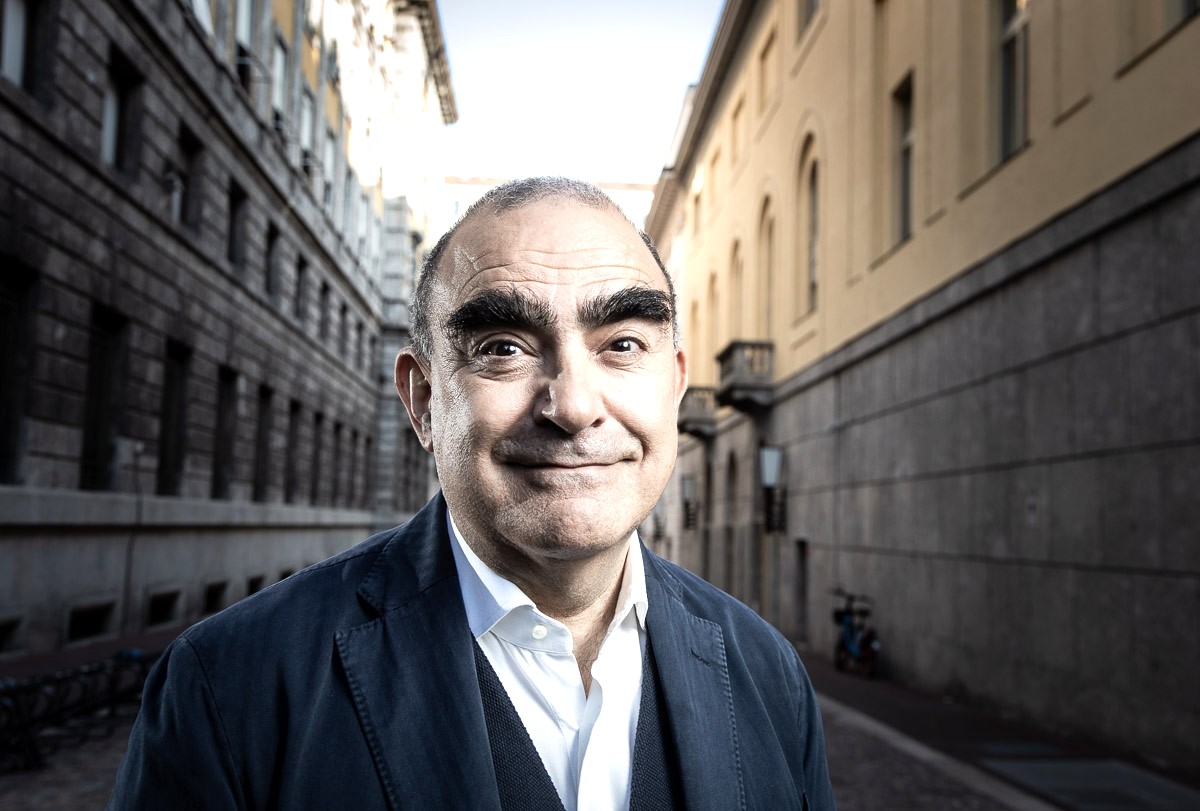 Elio in La Rivalutazione della Tristezza al Teatro Gerolamo di Milano il 22 e il 23 maggio 2025